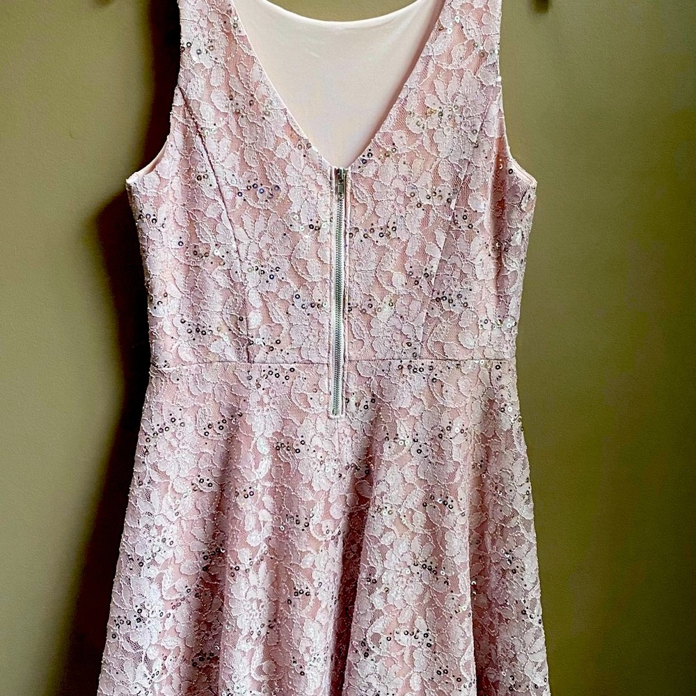 🪞Juniors Allover Blush Lace & Silver Sequins Sleeveless Dress~Size 13🪞